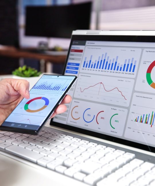 Más Allá del Dashboard: Cómo Usar la Ciencia de Datos para Predecir el Futuro de tu Negocio